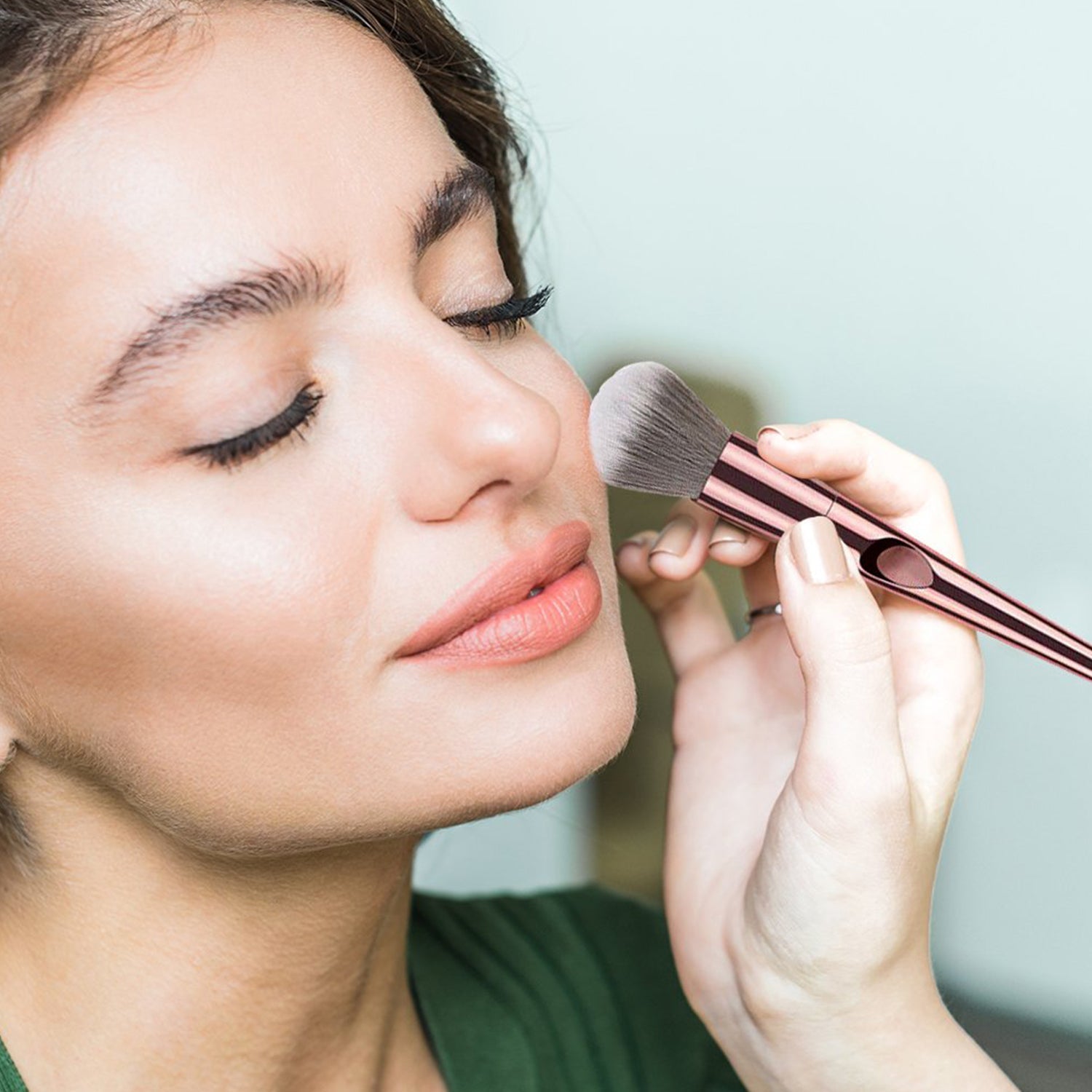 10-Piece: Metallic Premium Cosmetic Foundation Makeup Brushes Set
